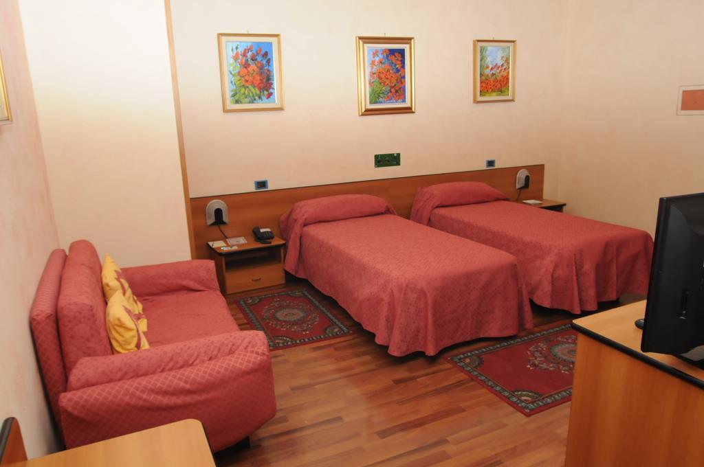 Hotel La Ruota Pianfei Kültér fotó